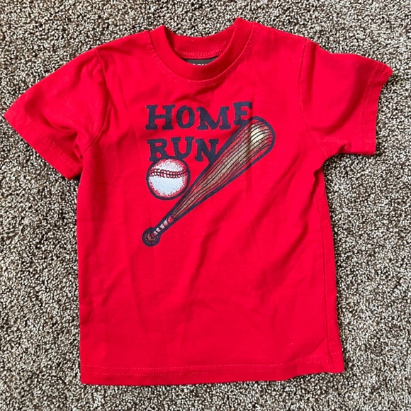 8-Piece Bundle: 7 Short-Sleeved Onesies, 1 T-shirt, Size 18 Months, Carter’s etc - Picture 10 of 10